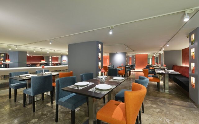 BelAire Bangkok Hotel