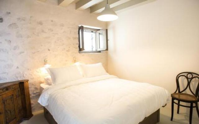 Moustafa Stone House