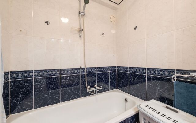 Bright Apartment With Sea-views