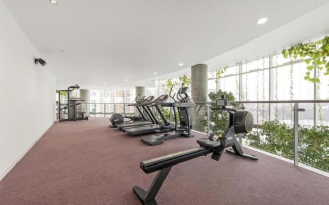 1 Bedroom Apartment With Gym and Terrace