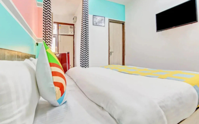 OYO Home 28827 Design Studio Huda City Center