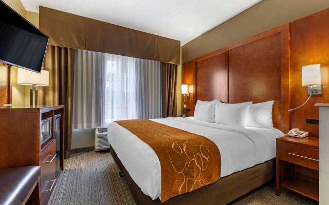 Comfort Suites