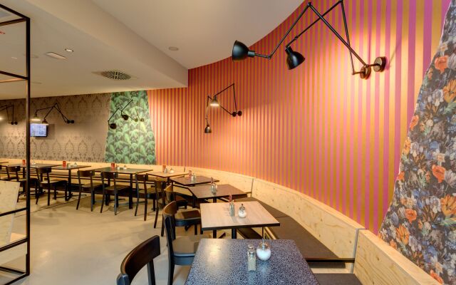 MEININGER Hotel Leipzig Hauptbahnhof