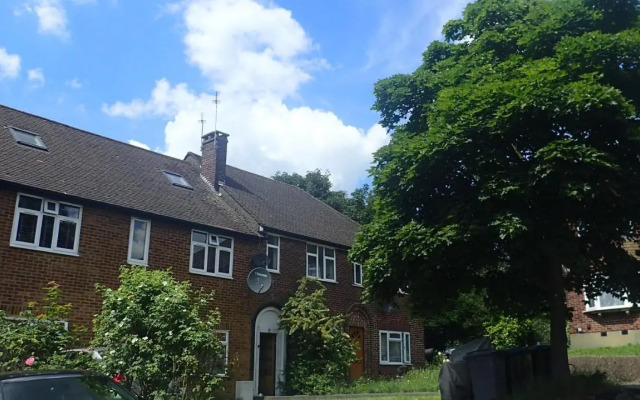 Hill Apartments