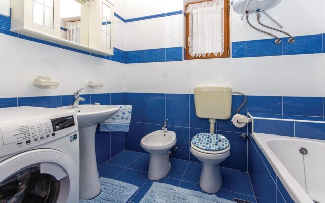 Stunning Home in Rovinj With Wifi and 2 Bedrooms