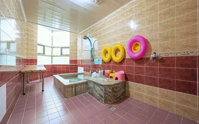 Sandia Hot Spring Hotel