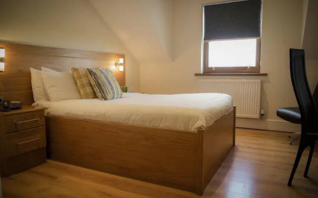 Shard Riverside Hotel, Bar & Restaurant