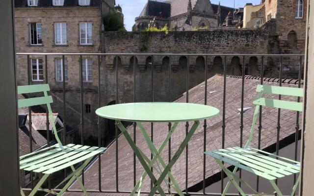 Au Coeur De Vannes - Vue Sur Les Remparts - 2 Ch