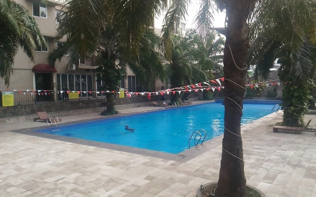 Pool View 2BR Mutiara Bekasi Apartment