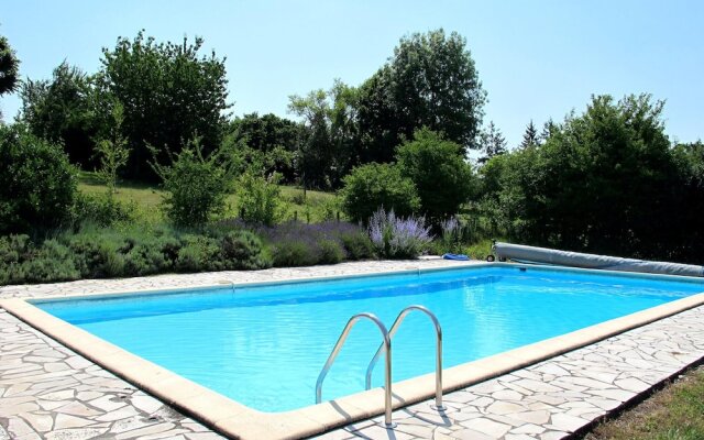 Villa With 4 Bedrooms in Saint-paul-lizonne, With Pool Access, Furnish