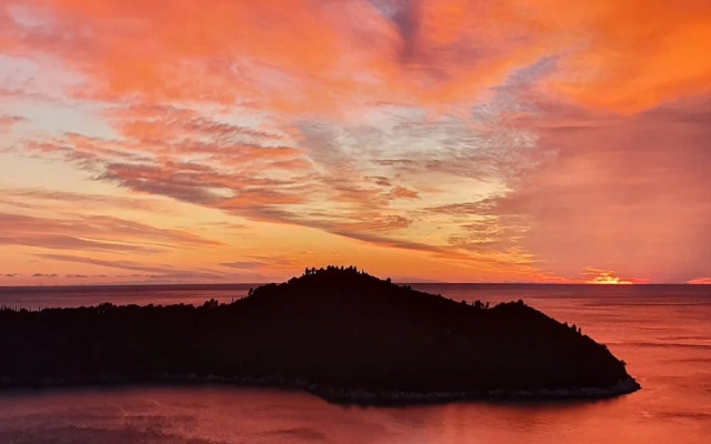 Blue Harmony Sea View Apartment