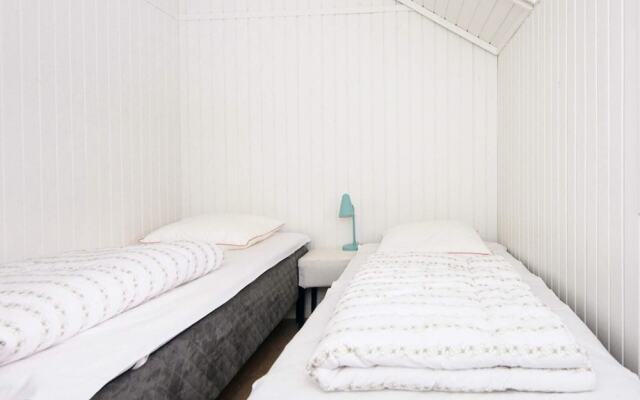 6 Person Holiday Home in Juelsminde
