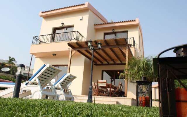 Three Bedroom Villa With Private Pool and Landscaped Garden