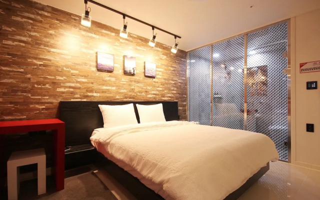 Geoje Island Sadeung K Self Check-in Motel