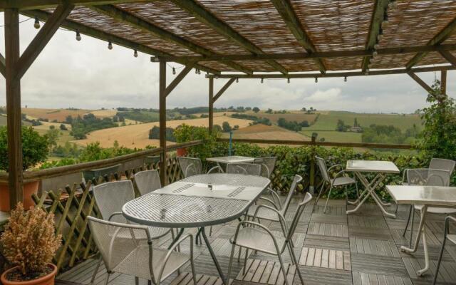 Hotel Le Relais Des Deux Vallees