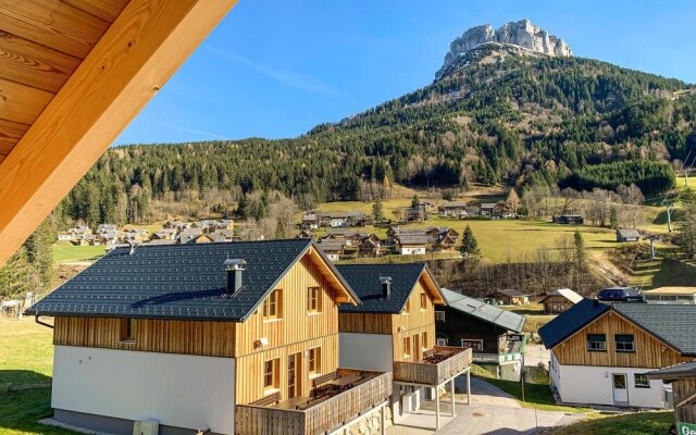 Beautiful Home in Altaussee With 3 Bedrooms, Sauna and Wifi