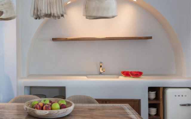One Bedroom Panoramic - White Co