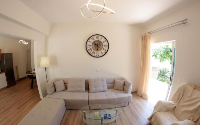 Ifigenias apartment