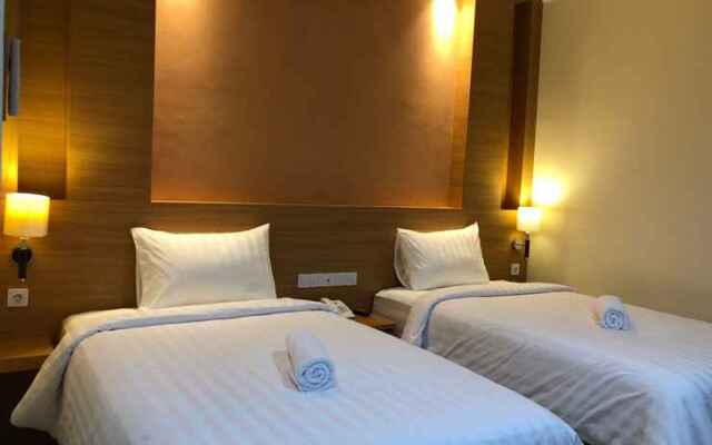 Lcr Hotel