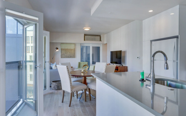 Q21 Vacation Rentals