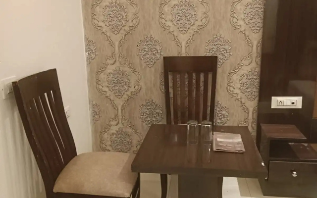 Hotel Iconic Suites by Excellent Hospitality