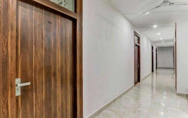 SPOT ON 82031 Hotel George K-19