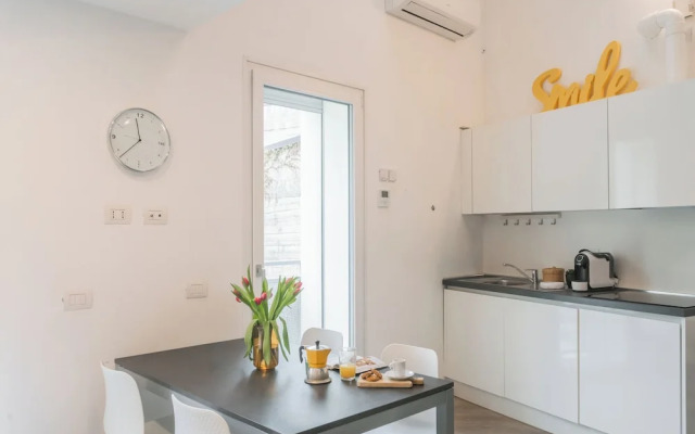 Borsieri Como Apartments with Parking