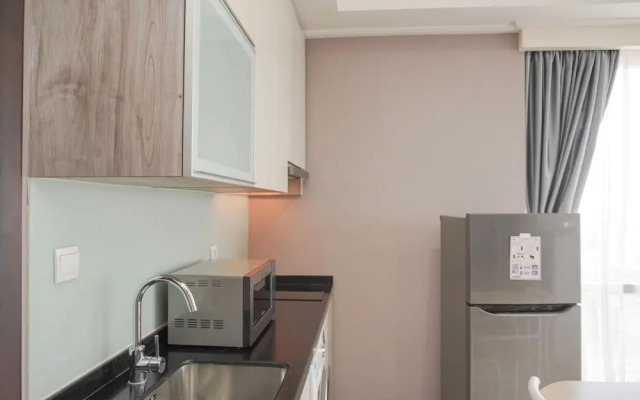 Modern Look And Comfy 2Br Menteng Park Apartment