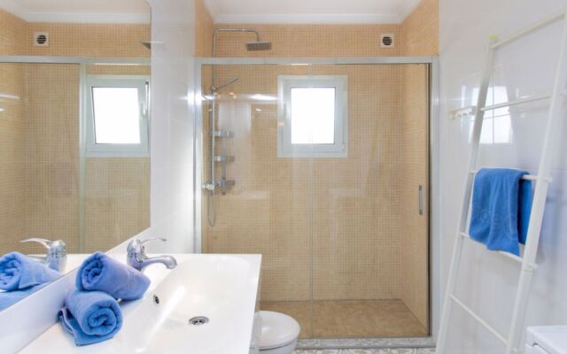 Apartment Via Real Nerja