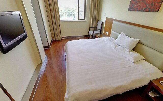 Hanting Express Hotel Shanghai Minsheng Road