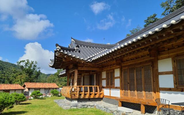 Korea Palace Hotel