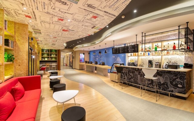 Nanfang Junyue Business Hotel