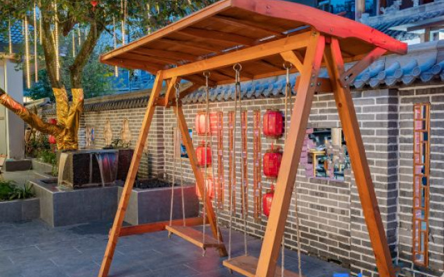 Mount Emei Jiuyue Homestay (Emeishan Scenic Area Zero Kilometer Branch)