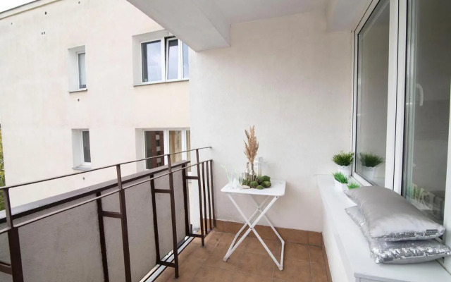 WLR Apartments - Hoza II