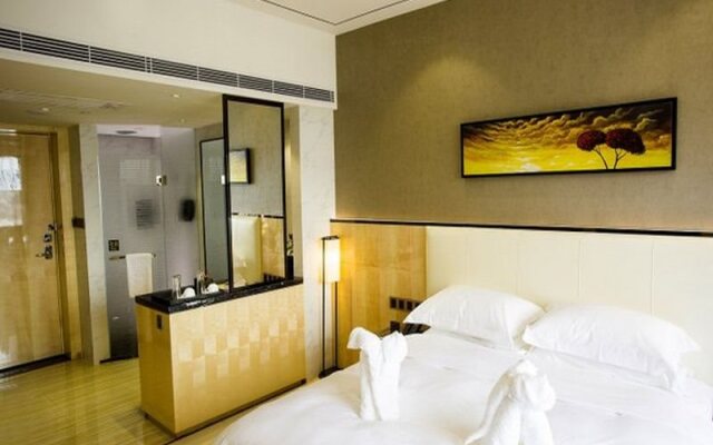 Lori Star Hotel