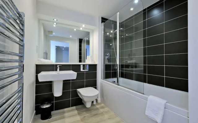 Modern 2 Bed Home in Aberdeen