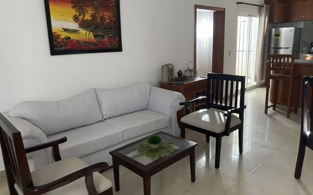2 Minute Walk to Beach 1bdrm Condo with Pool