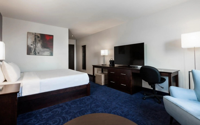 Imperia Hotel and Suites