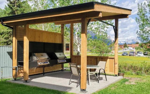 Sunset Resorts Canmore and Spa