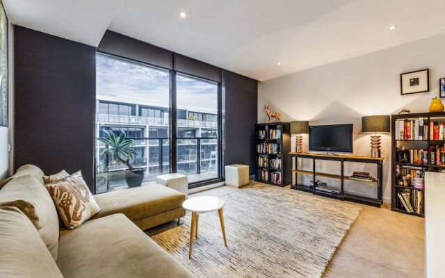 Elegant 1 bed 1 Bath Apartment, Free Parking