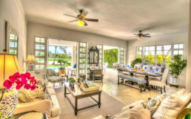 Sunny Vacation Villa 78