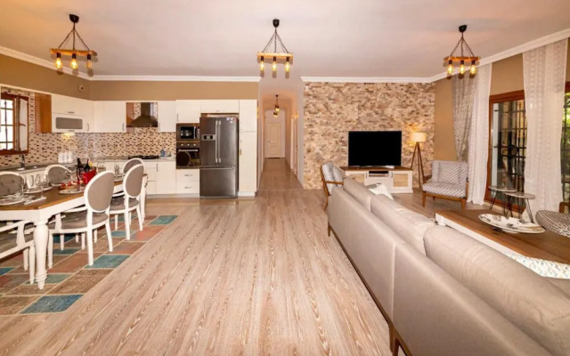 Luxury House With Shared Pool and Sauna in Bodrum