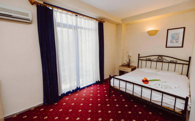 Ozalp Han Hotel