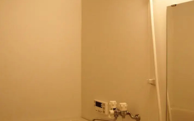 Tiara Court West apartment
