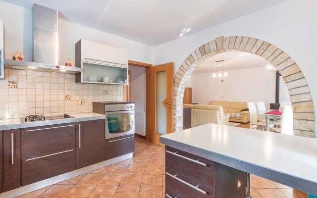 Beautiful Home in Pula With Wifi and 3 Bedrooms