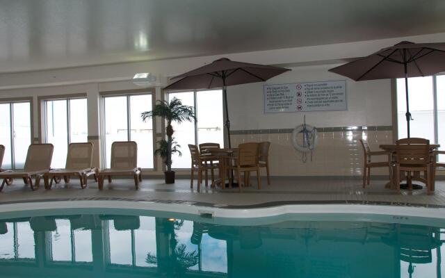 Holiday Inn Express Hotel & Suites Airport Dieppe by IHG
