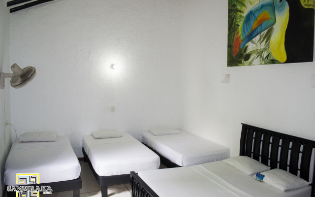 Hotel Sansiraka Suites By GEH Suites