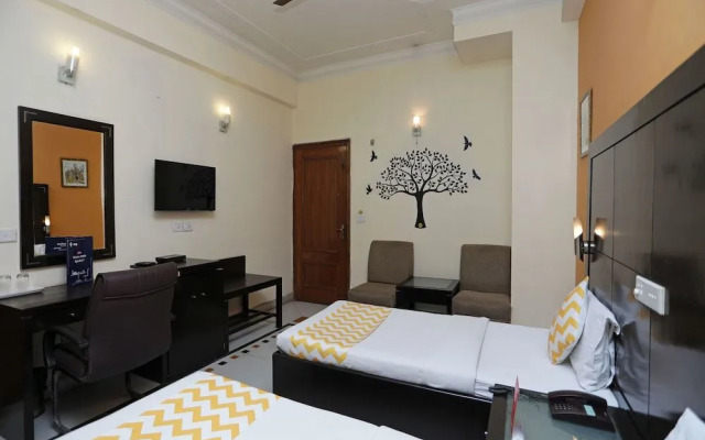 OYO Rooms GK 1