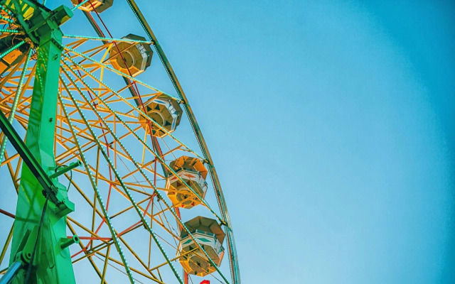 Furnished Apartments on Pine Street