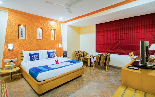 OYO 9303 Celebrity Skyhy Rooms